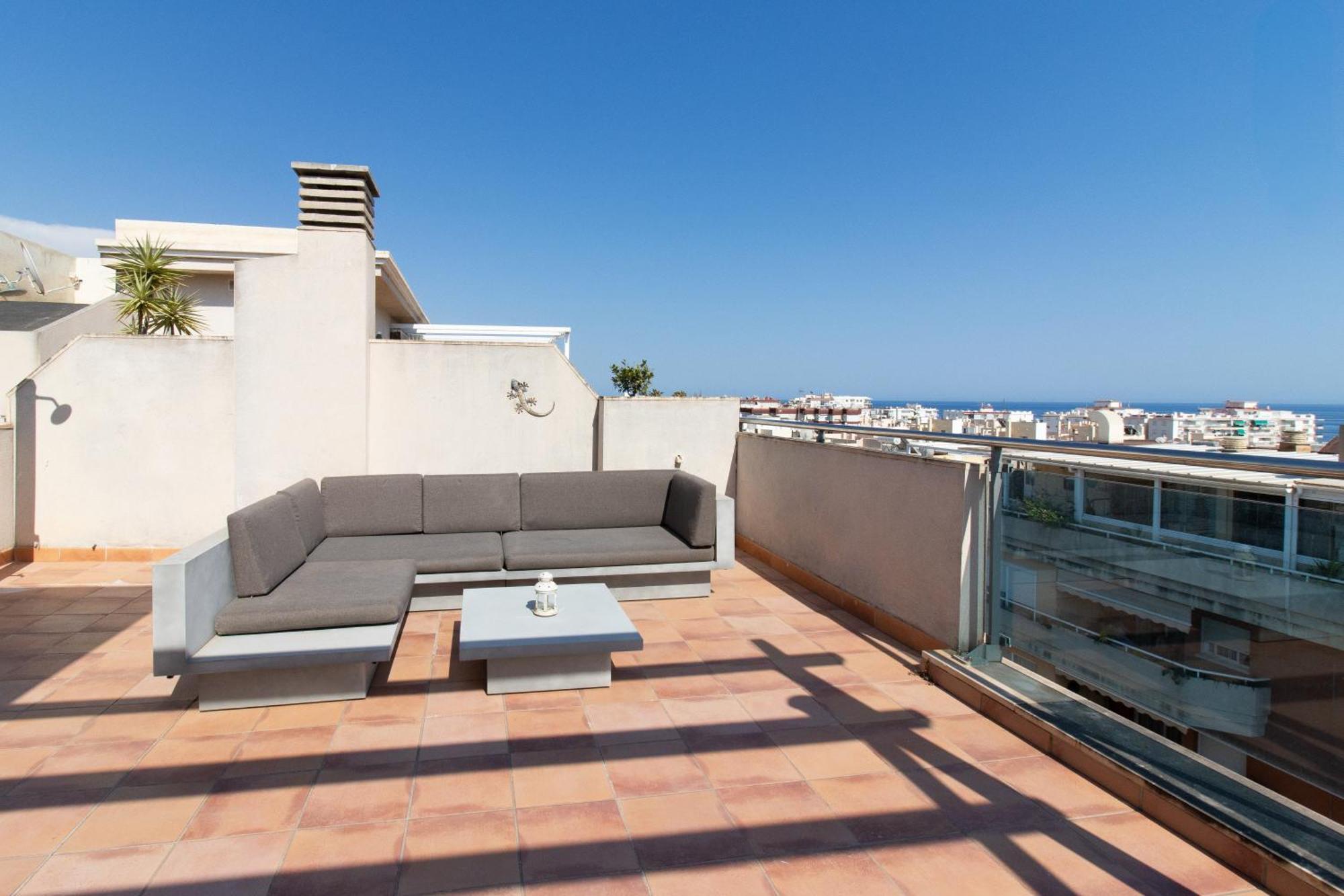 Rooftop Apartment, Lägenhet